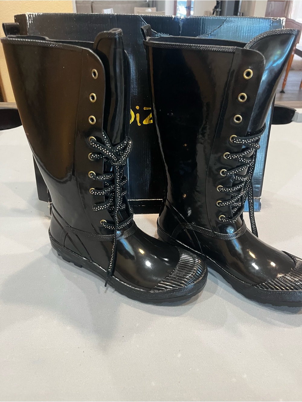 Dizzy Black Glossy Lace-Up Rain Boots